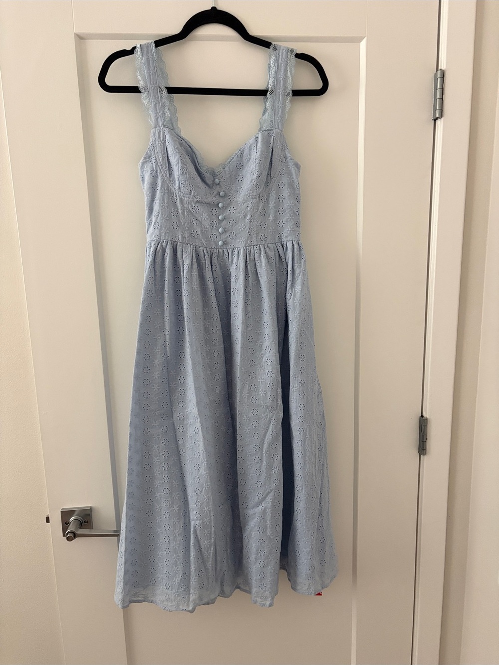 CIDER blue cotton V-neck broderie anglaise floral button midi dress - Picture 4 of 7